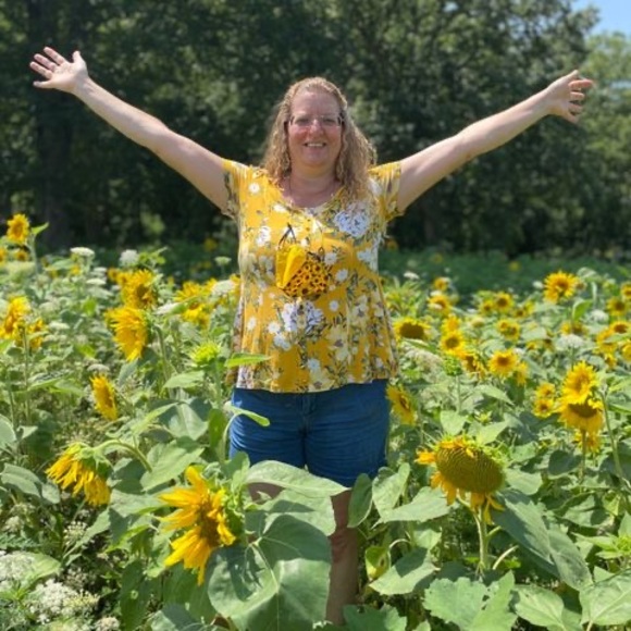 Meet your Posher, Danielle - Picture 1 of 1